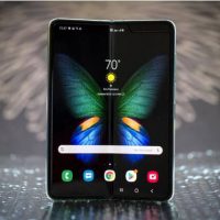 Galaxy Fold được trang bị hai màn hình cao cấp AMOLED 4.6 inch và 7.3 inch