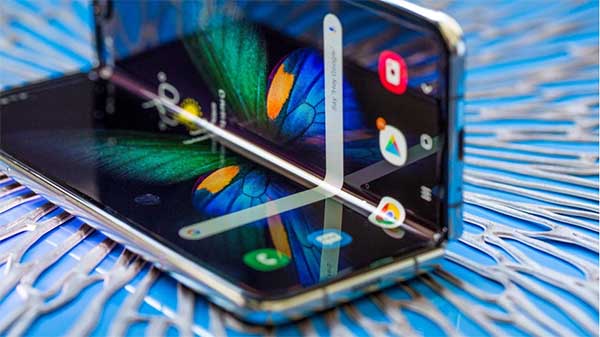 Thiết kế smartphone màn hình gập Galaxy Fold định hướng tương lai