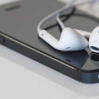 Lỗi jack cắm tai nghe của bạn bị hỏng khiến iPhone bị treo ở chế độ tai nghe