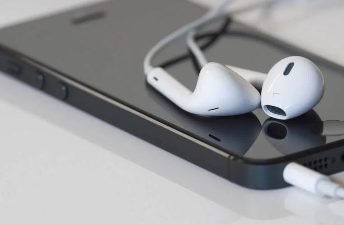 Lỗi jack cắm tai nghe của bạn bị hỏng khiến iPhone bị treo ở chế độ tai nghe