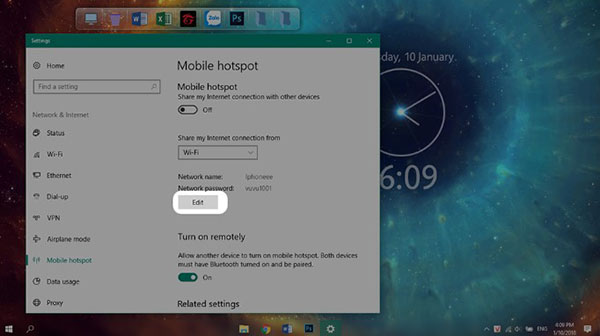 Nhấn chọn mục Mobile Hotspot trên Windows 10
