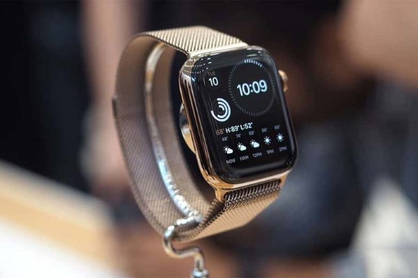 Apple Watch LTE có khả năng đàm thoại độc lập.