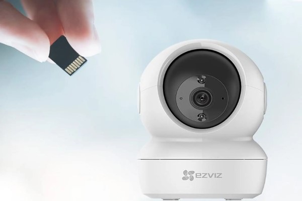 Lắp lại thẻ nhớ đúng chiều