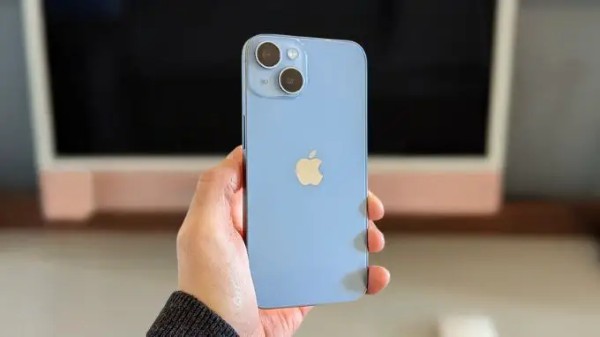 iPhone 14